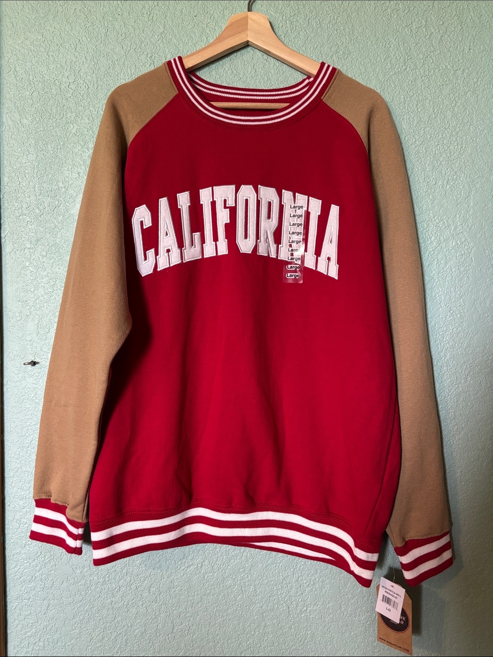 New York Popular Red California Raglan Sweatshirt Tan Sleeves size L NWT